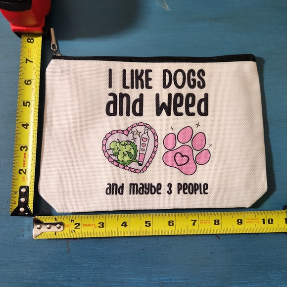 Make Up Bag - Picture 3 of 6